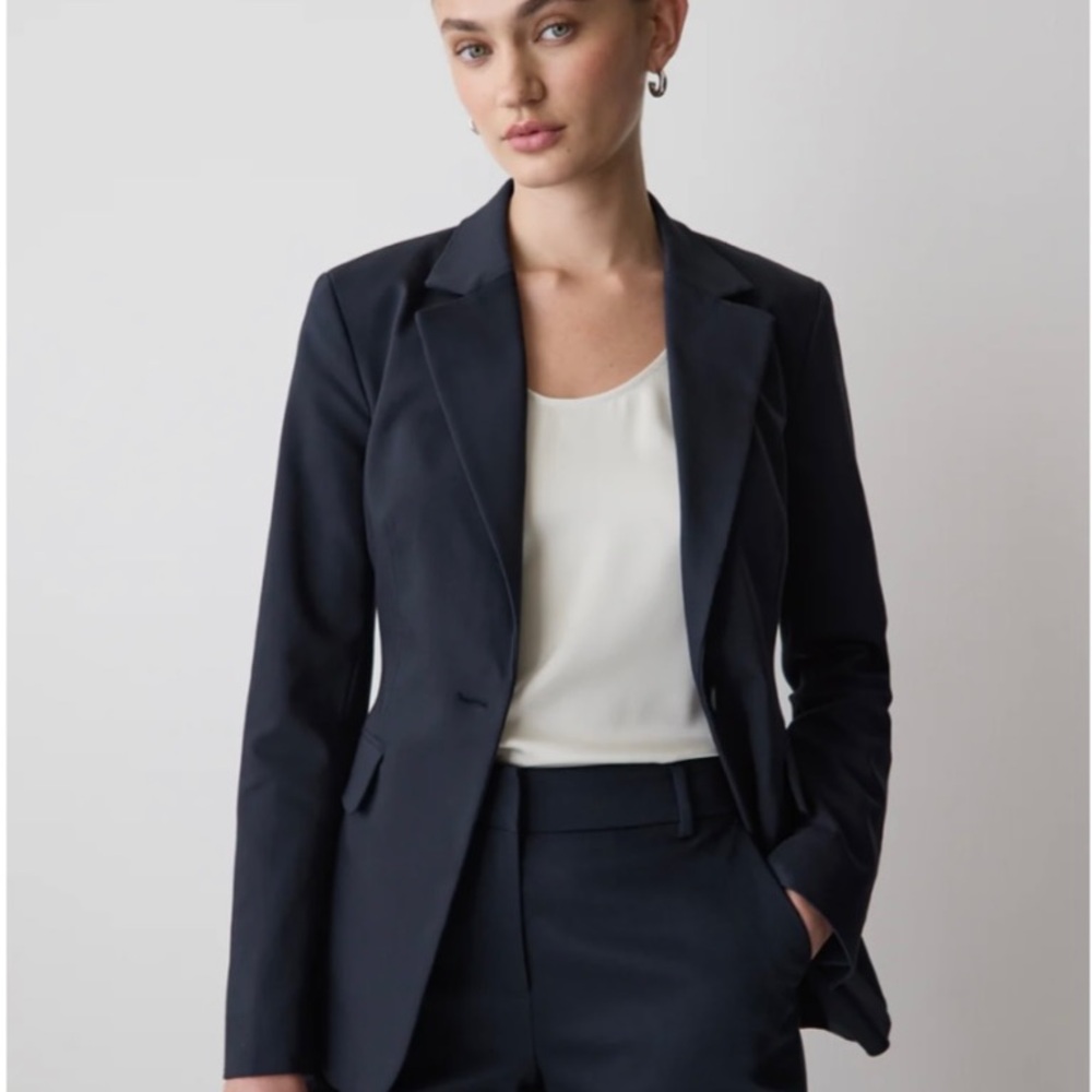 RW&CO. Navy Single-Button Women's Blazer